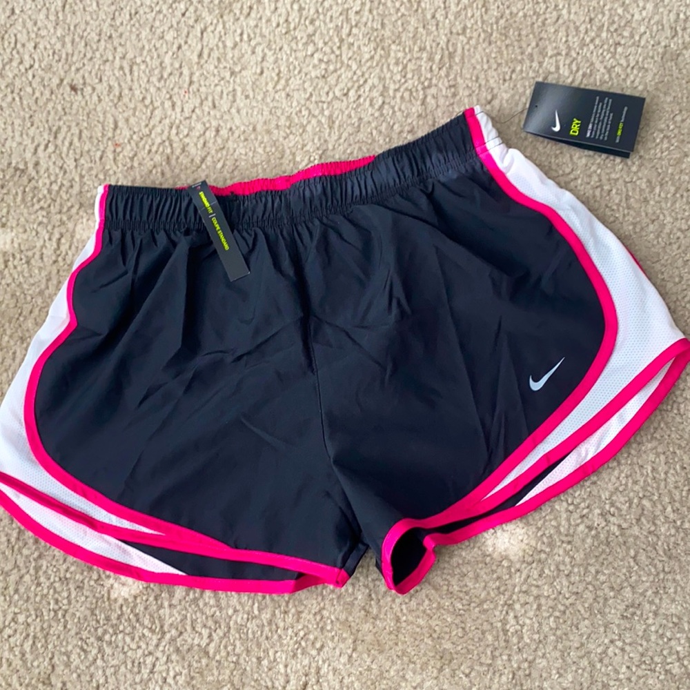 New Large black Nike shorts